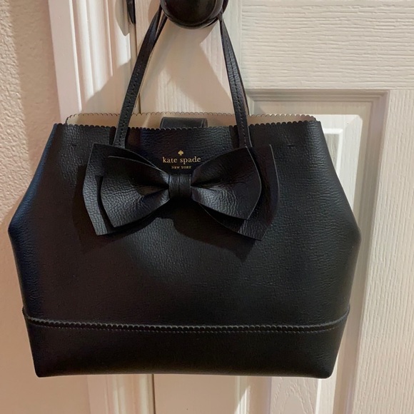 kate spade Handbags - 🔥 Sale 🔥 Kate Spade black handbag